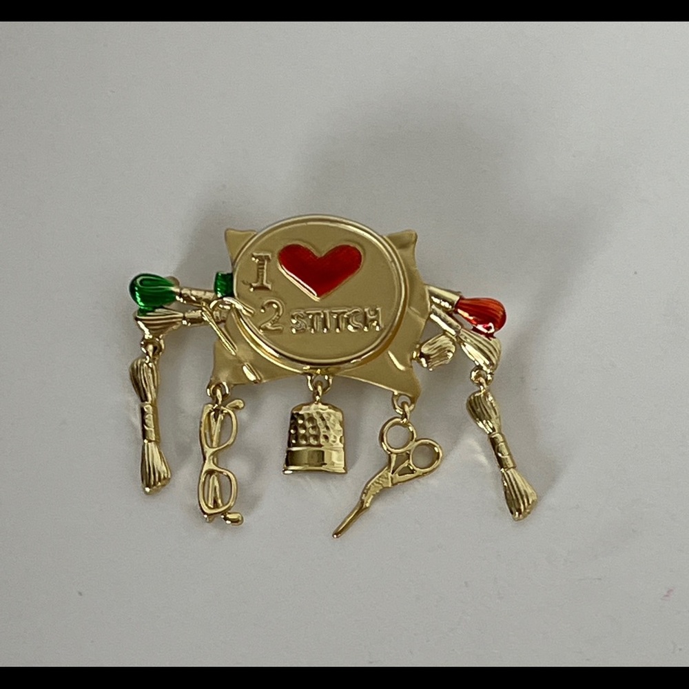 Dancroft I Love To Stitch Brooch Gold Tone Pin Dangle
